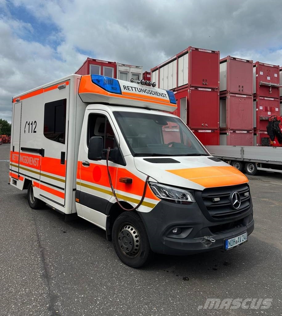 Mercedes-Benz Sprinter Rettungswagen Ambulanslar
