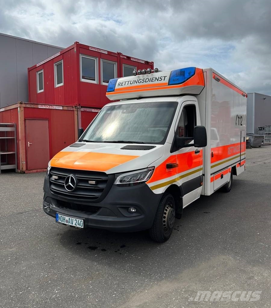 Mercedes-Benz Sprinter Rettungswagen Ambulanslar