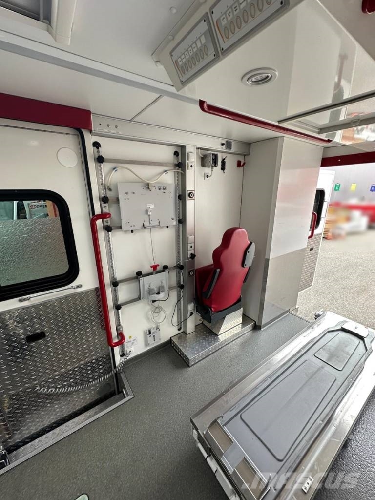 Mercedes-Benz Sprinter Rettungswagen Ambulanslar