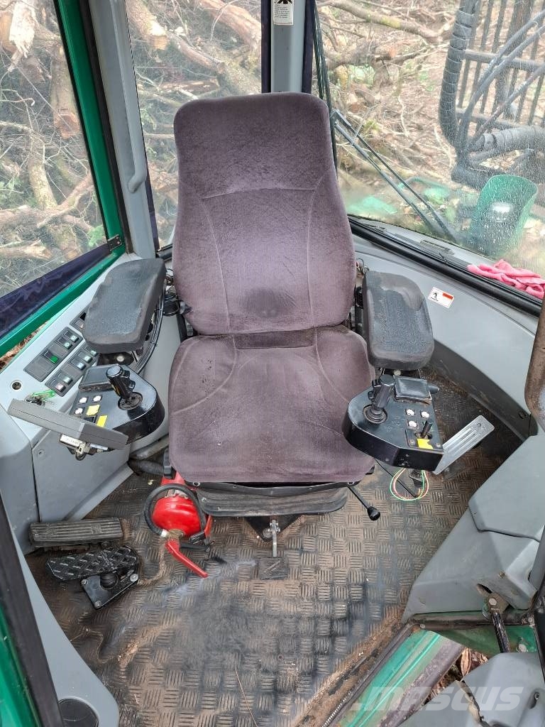 Timberjack 1110D شاحنات