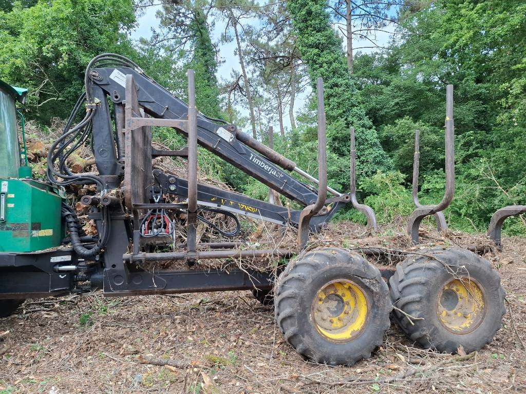 Timberjack 1110D شاحنات