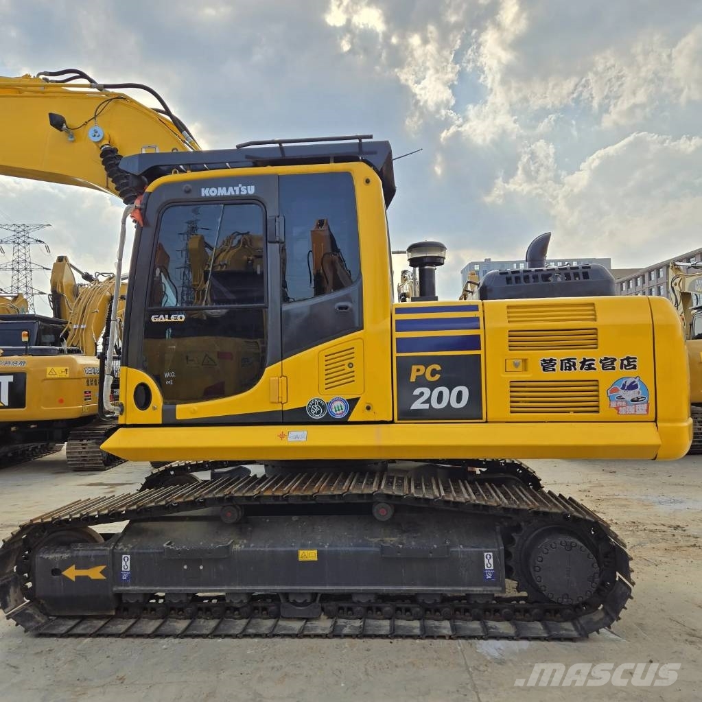 Komatsu PC 200-8 Εκσκαφείς με ερπύστριες