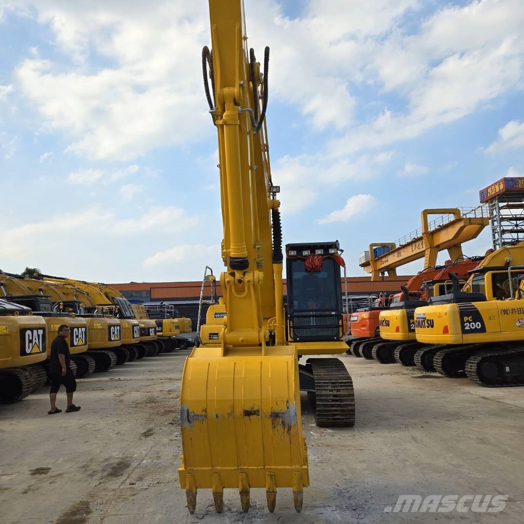 Komatsu PC 200-8 Εκσκαφείς με ερπύστριες