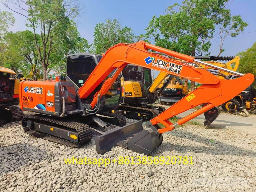 Hitachi ZX 60 小型挖掘机