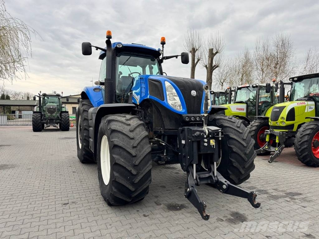New Holland T8.330 ULTRA COMMAND Traktori