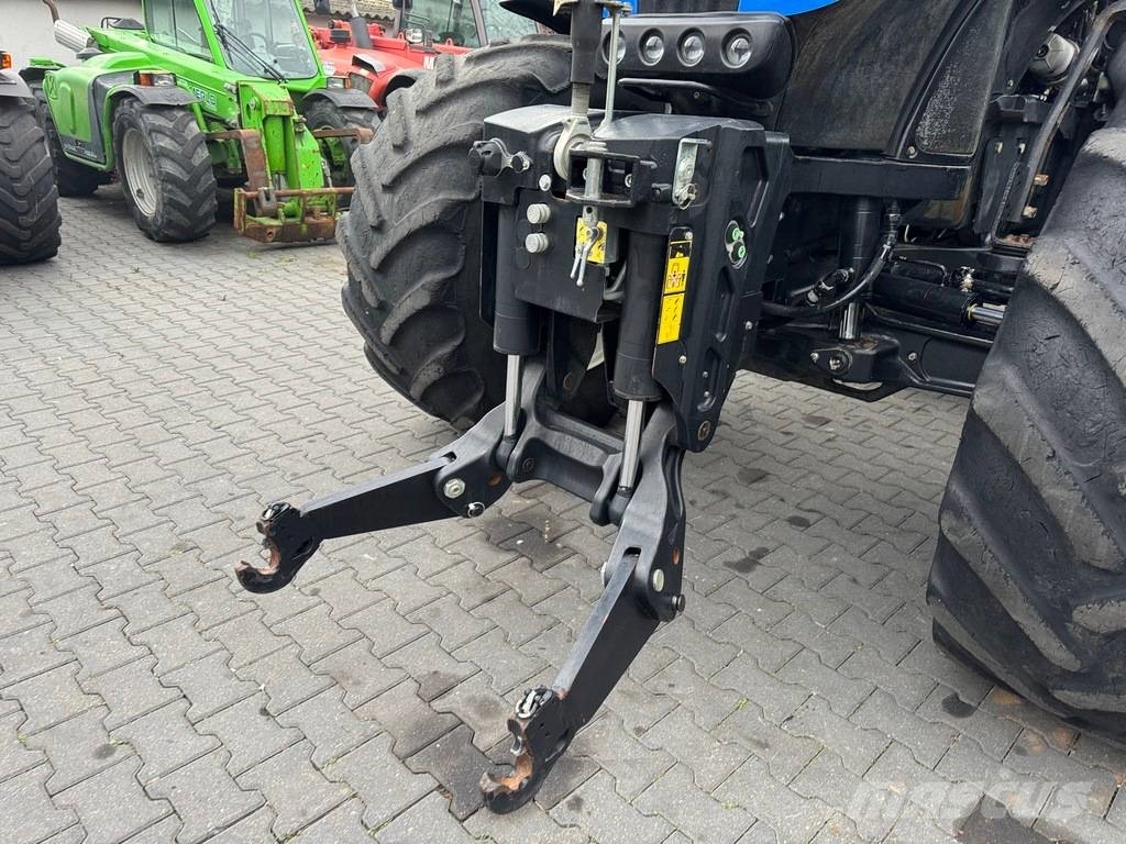 New Holland T8.330 ULTRA COMMAND Traktorid