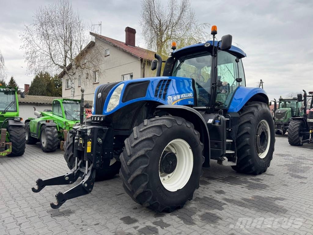 New Holland T8.330 ULTRA COMMAND Traktori