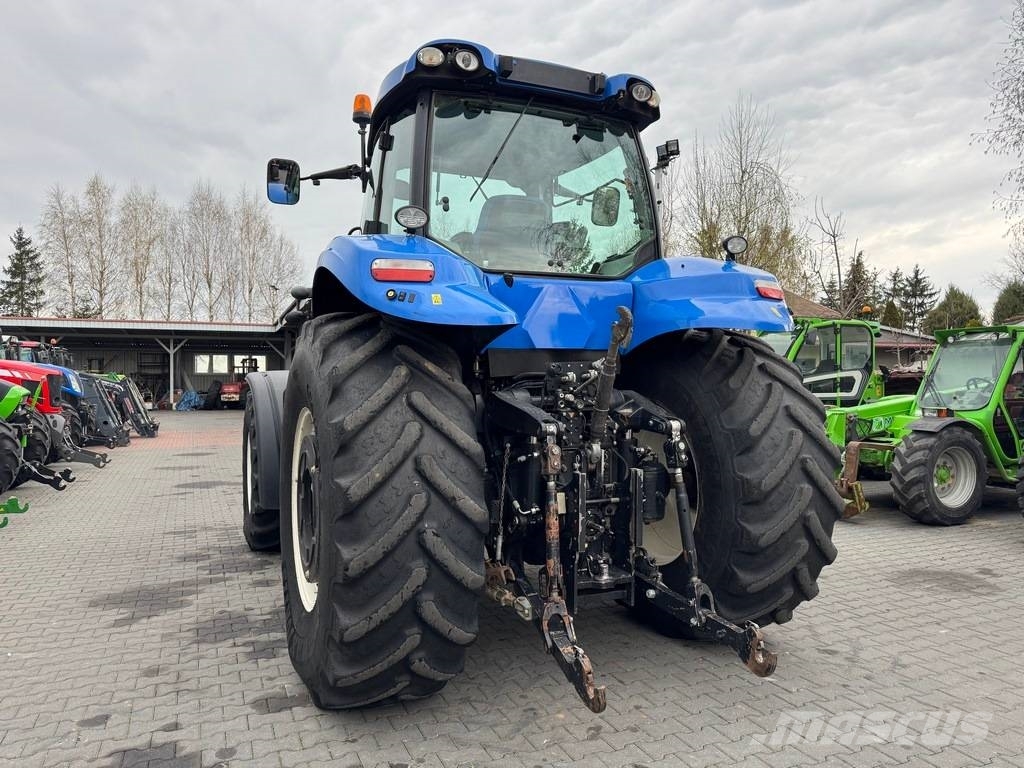 New Holland T8.330 ULTRA COMMAND Traktorid