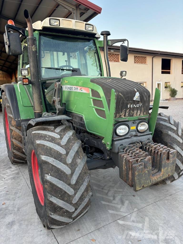 Fendt 311 Vario الجرارات