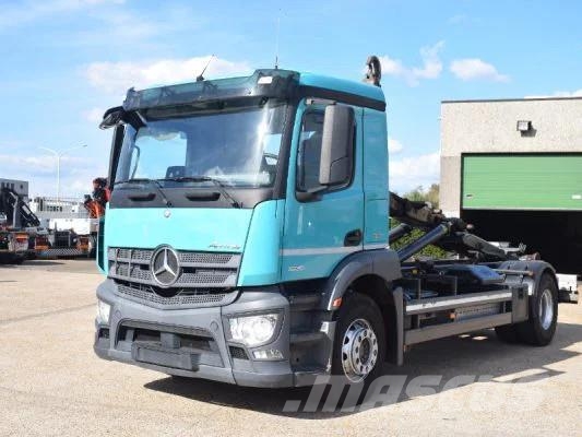 Mercedes-Benz Antos 1835 Hooklift Rol kiper kamioni sa kukom za podizanje tereta