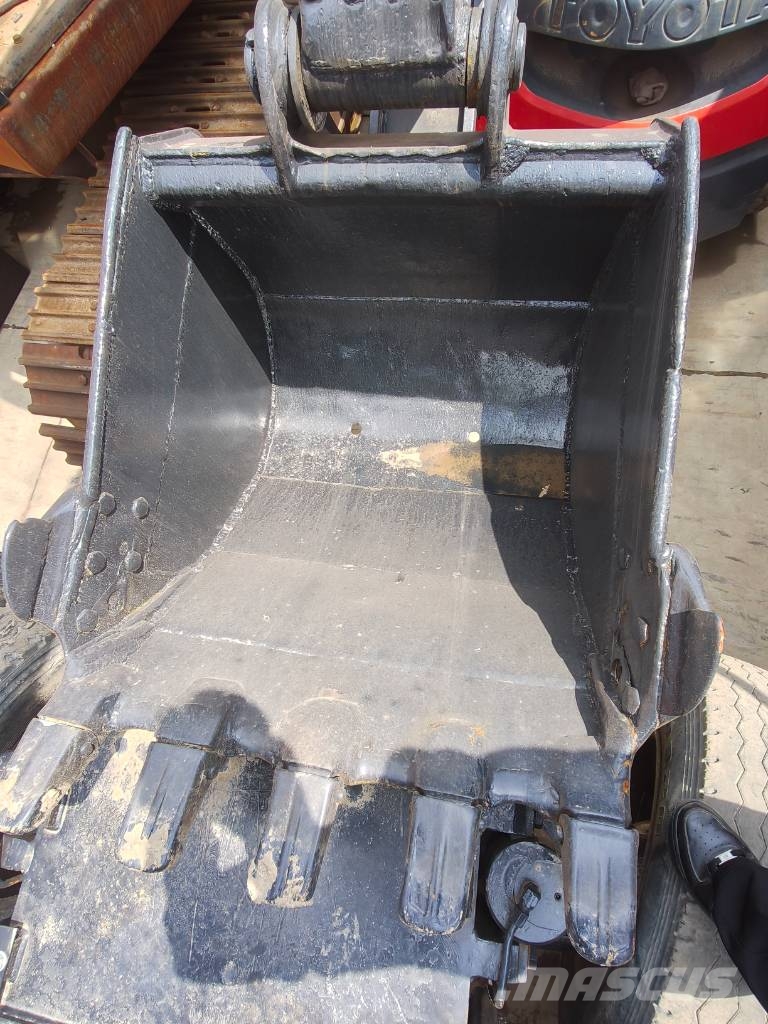 Hyundai 150W-9T حفارات بعجل