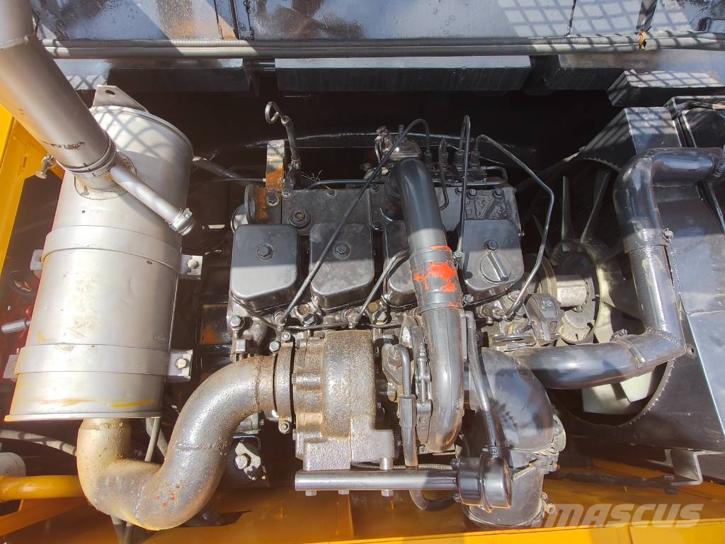 Hyundai 150W-9T حفارات بعجل