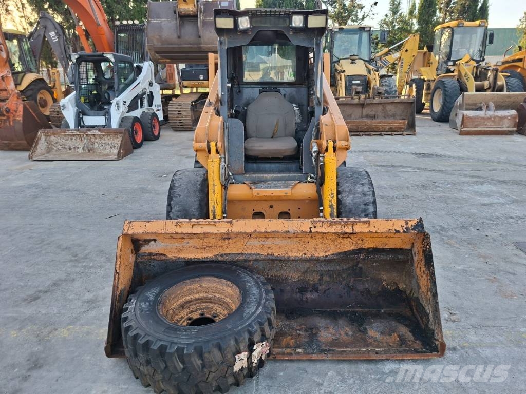 CASE 420 Skid steer loaders
