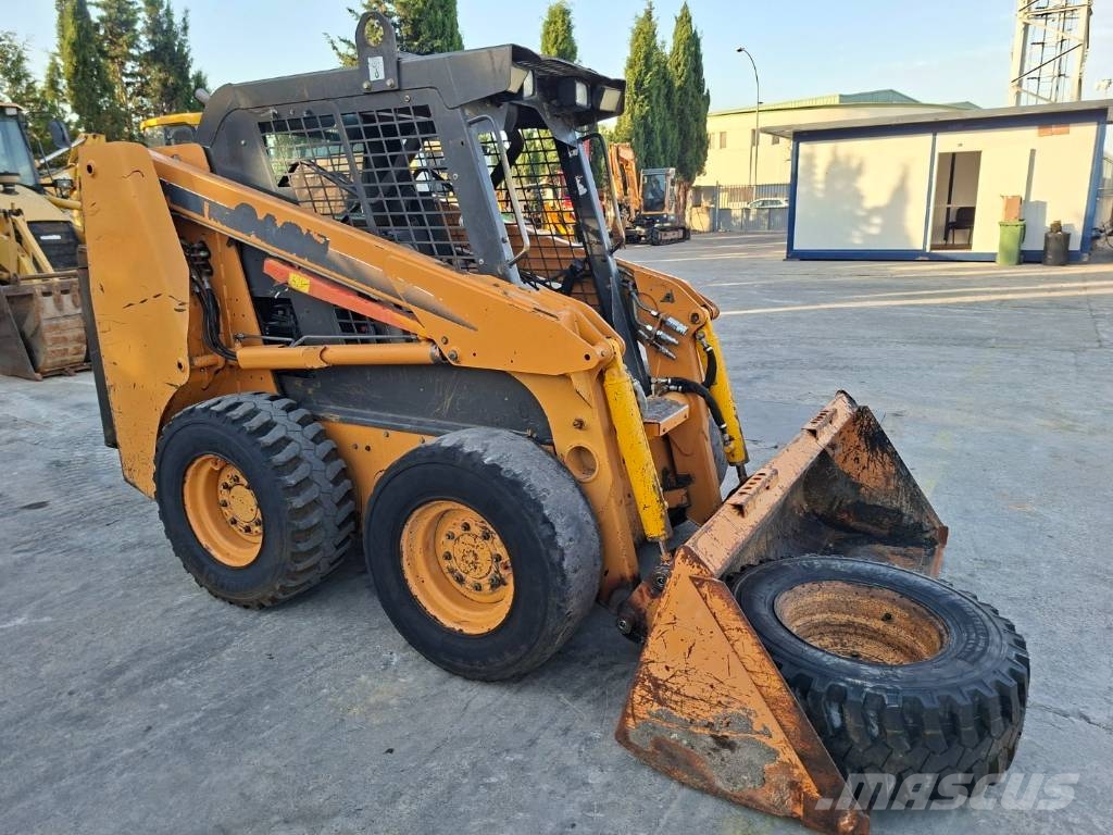 CASE 420 Skid steer loaders