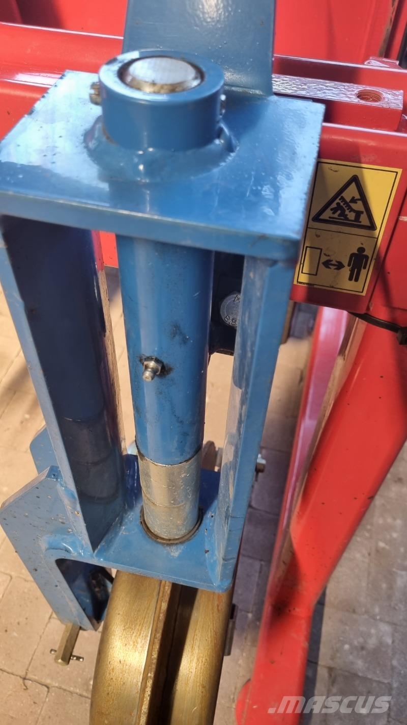 Hatzenbichler Rollsternhacke "Mais" *Kundenauftrag* ماكينات زراعية - غير ذلك