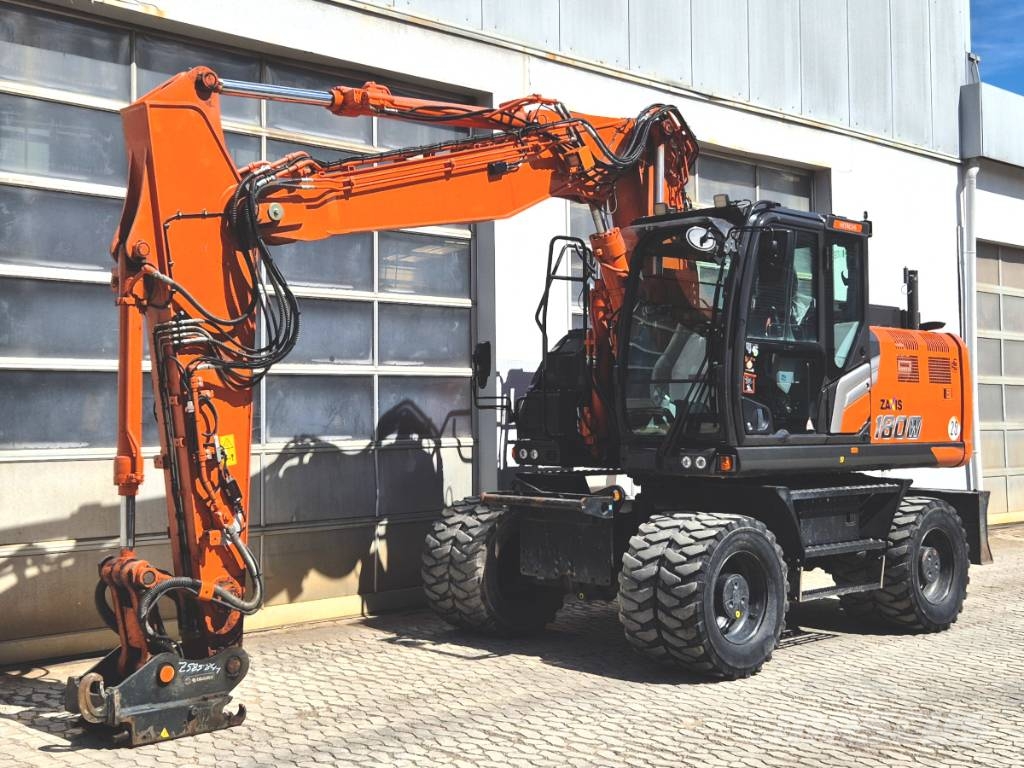 Hitachi ZX 180 W-7 حفارات بعجل