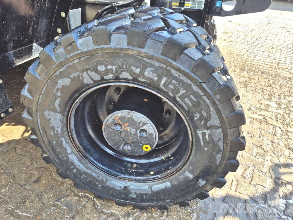 Hitachi ZX 180 W-7 حفارات بعجل