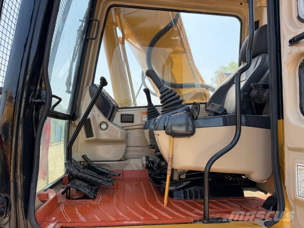 CAT 320 CAT 320B 320BL Bandgrävare