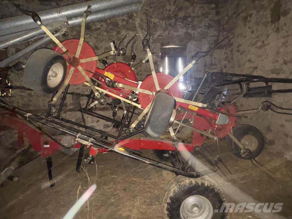 Fella TH 901 TRANS Vändare och luftare