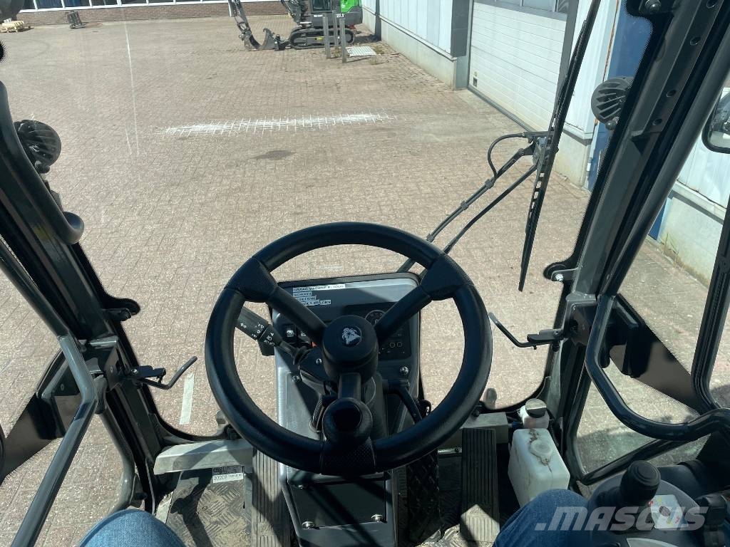 Multihog CL55 Werktuigendrager Vozila za prijevoz opreme za rad
