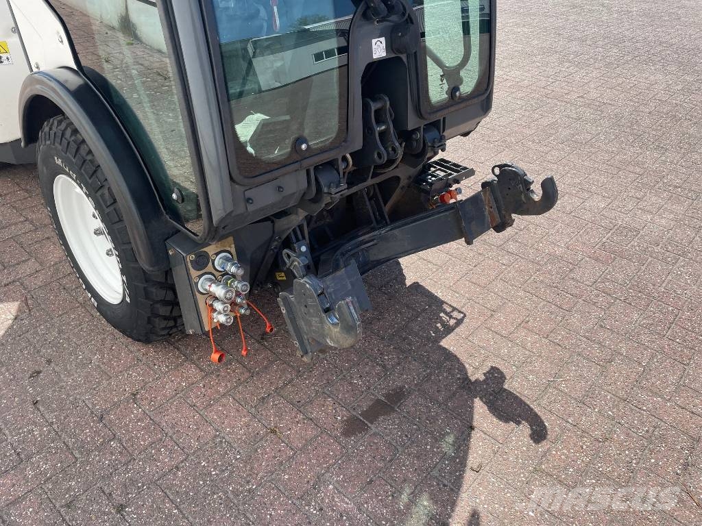 Multihog CL55 Werktuigendrager Vozila za prijevoz opreme za rad