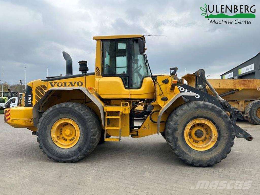 Ładowarka kołowa Volvo L 120 F ホイールローダー・タイヤショベル