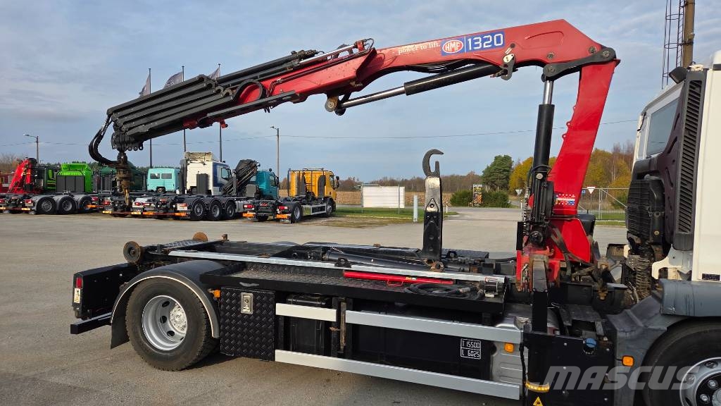 MAN TGM 15.290 4x2 HMF 1320K5 + 4x container Hakowce