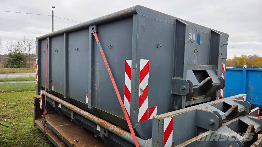 MAN TGM 15.290 4x2 HMF 1320K5 + 4x container Hakowce