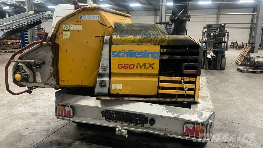 Schliesing 550 MX Drobilci lesa