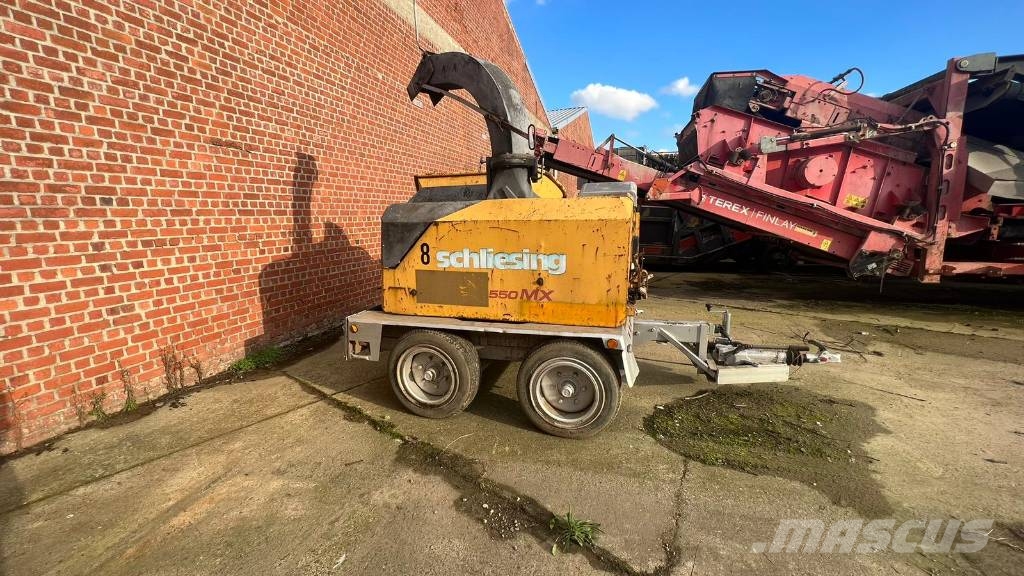 Schliesing 550 MX Drobilci lesa