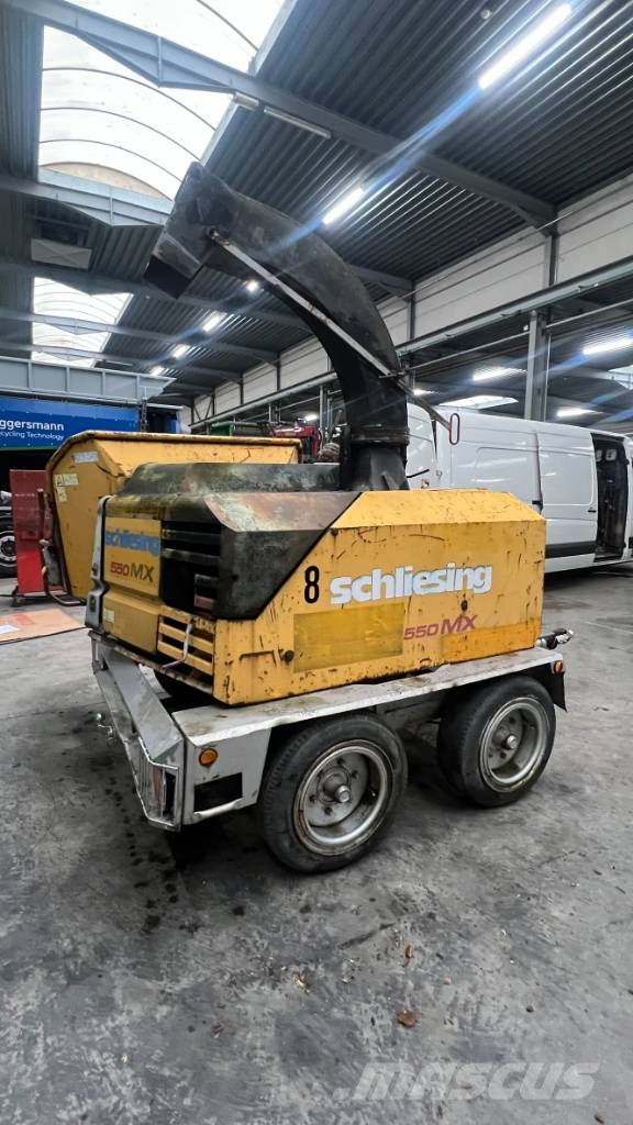 Schliesing 550 MX Drobilci lesa