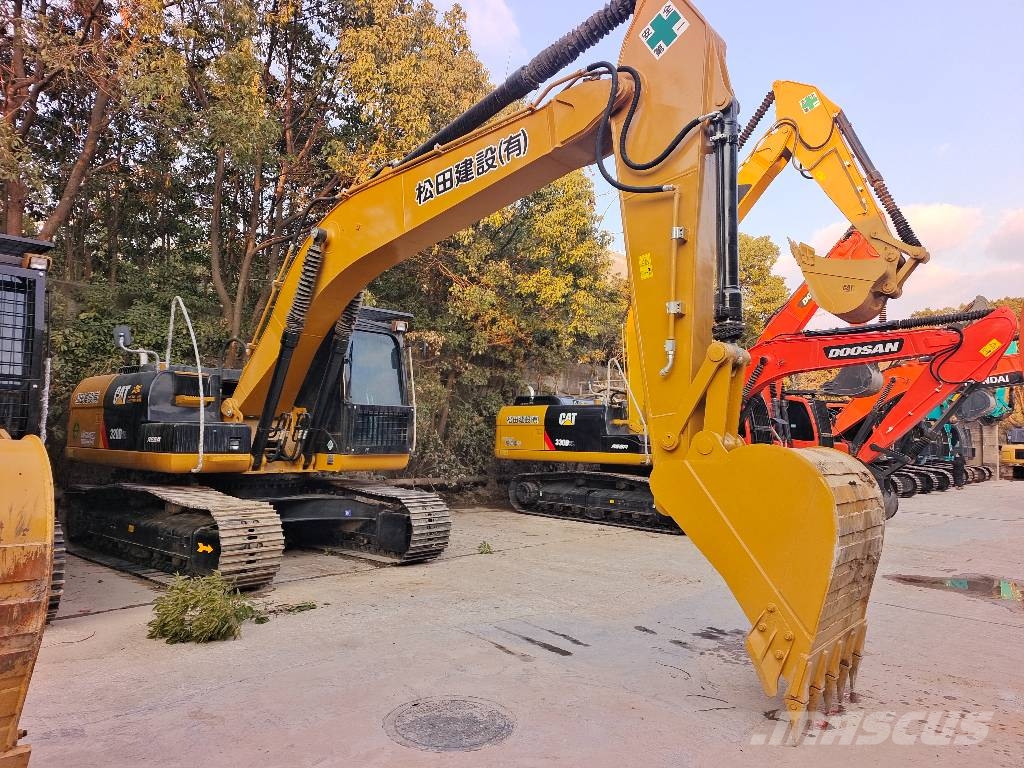 CAT 320D2L 3000 units excavators in stock Bagri goseničarji