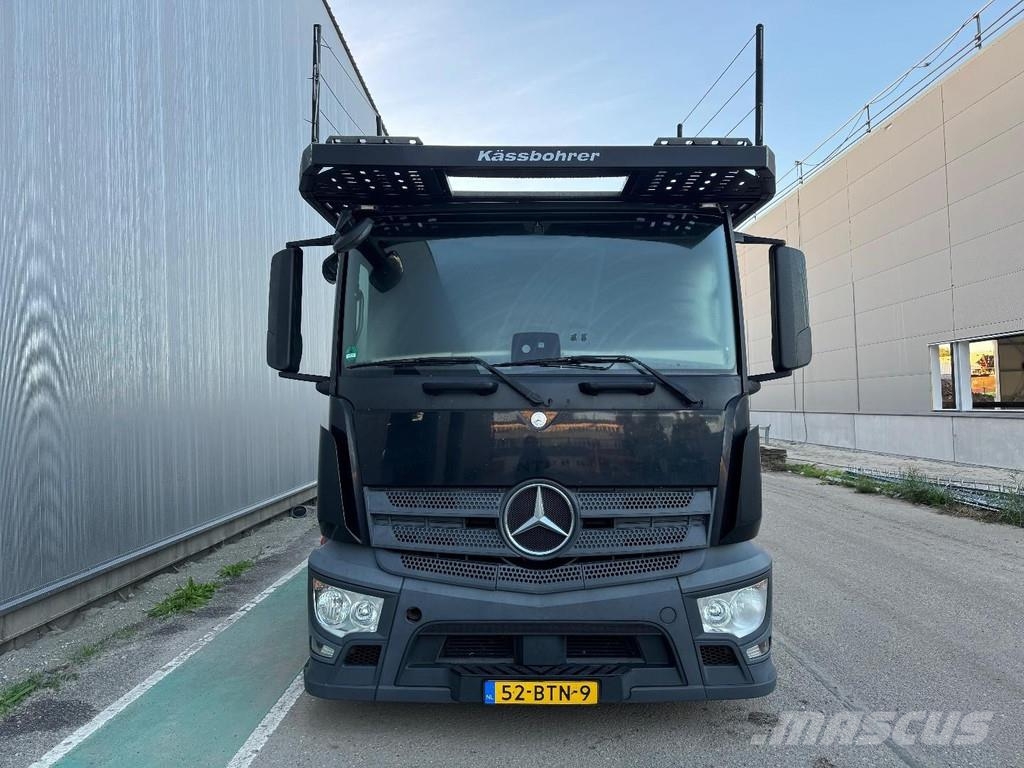 Mercedes-Benz Actros 1843 4X2 EURO 6 + KAESSBOHRER 2 AXLE TRAILE 차량 수송차