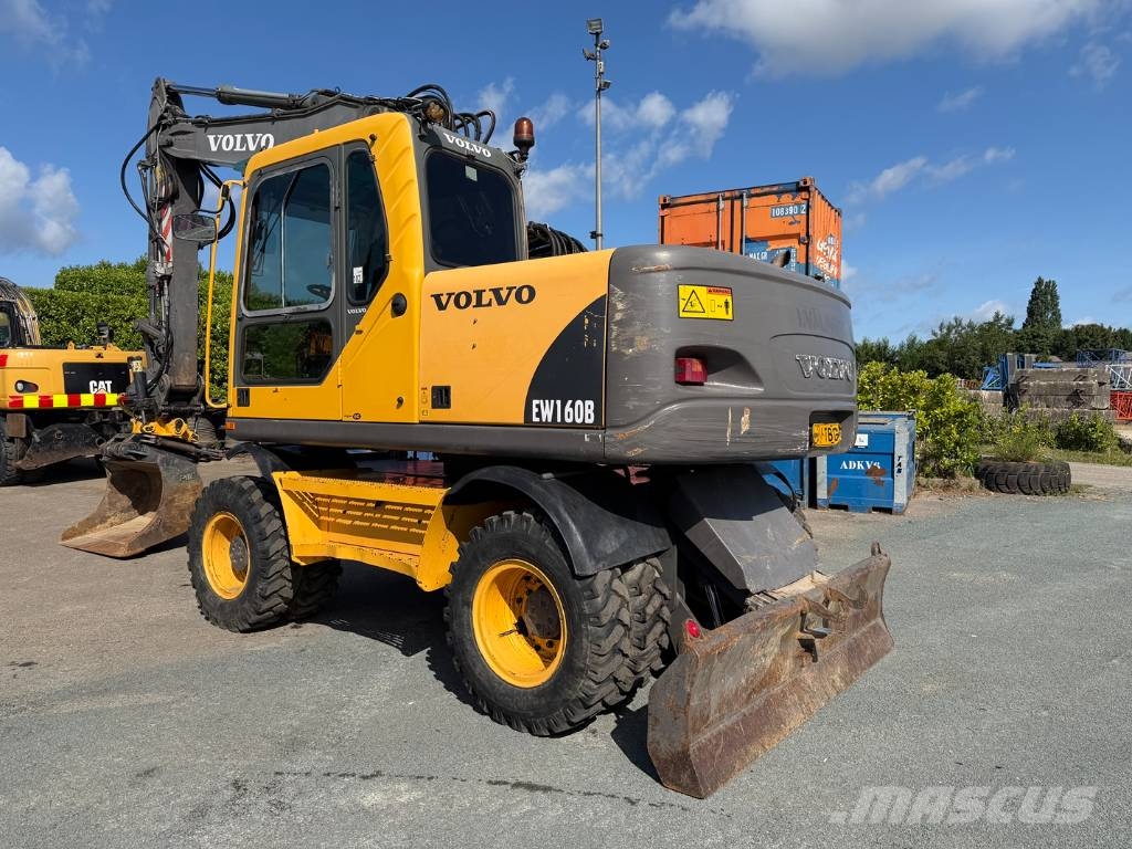 Volvo EW 160 B with rotortilt Ratasekskavaatorid