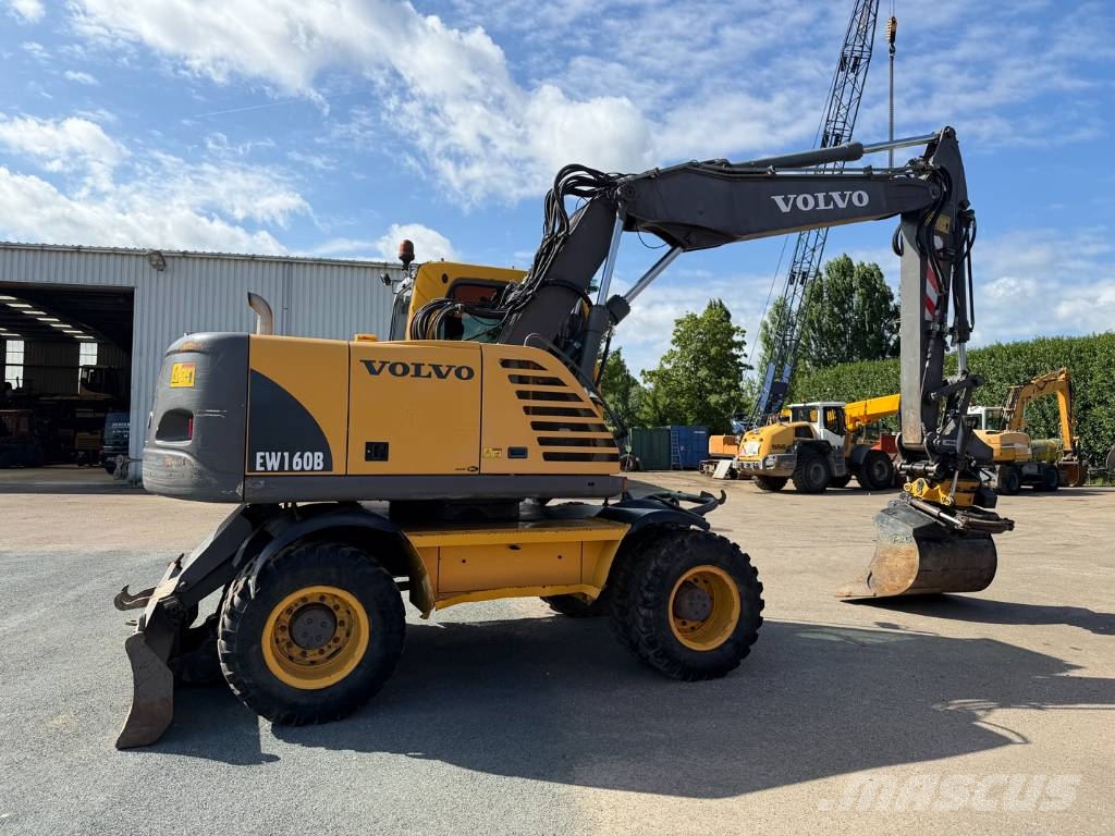 Volvo EW 160 B with rotortilt Ratasekskavaatorid