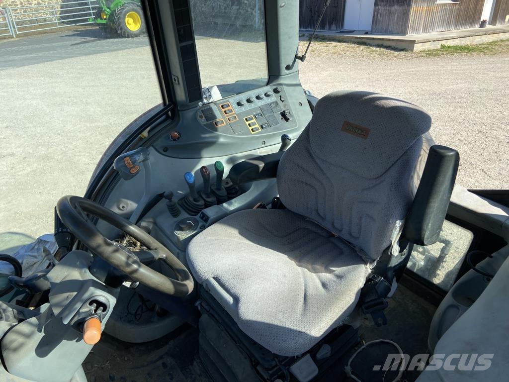 Valtra N113H5 トラクター
