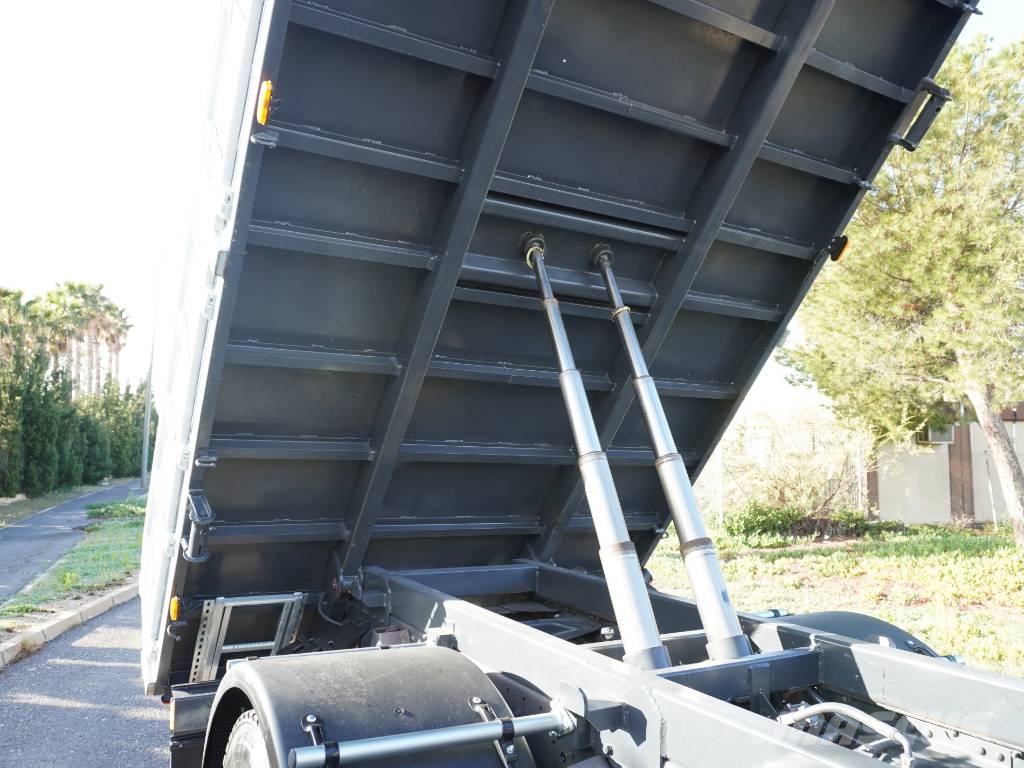 Iveco EUROCARGO 140E22 *** RESERVADO *** Automobiliniai kranai