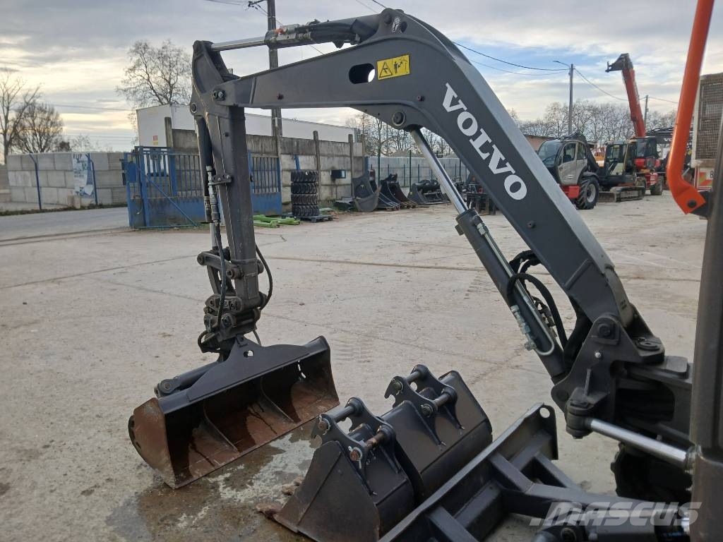 Volvo ECR 25 Electric Mini pelle < 7t