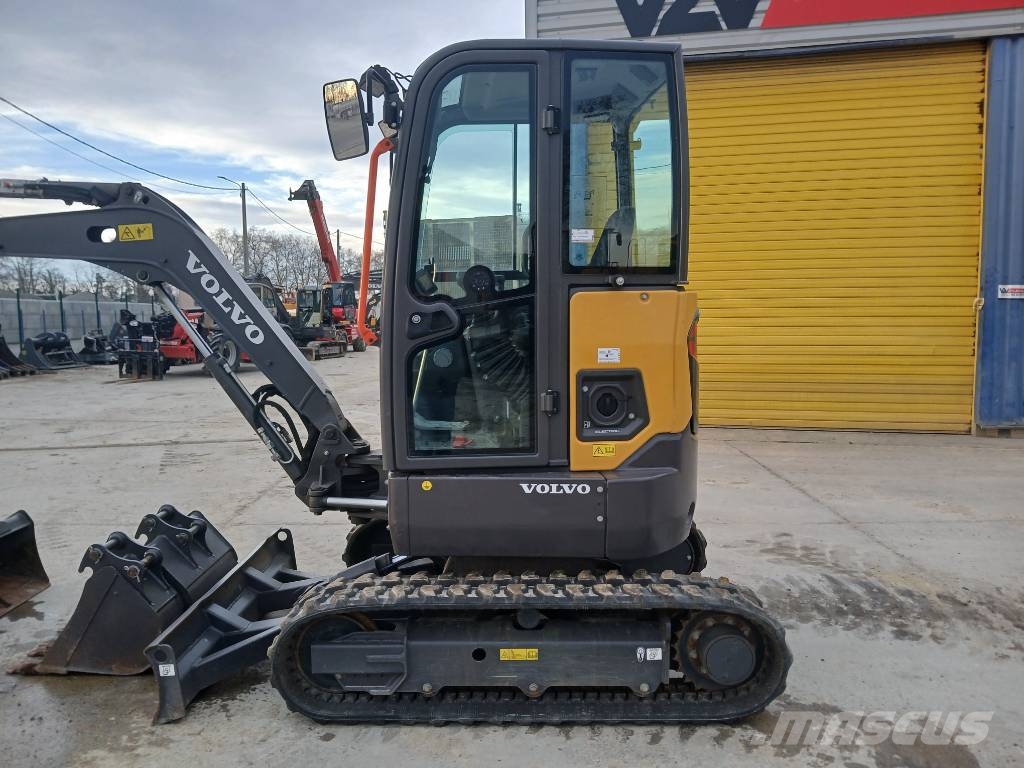 Volvo ECR 25 Electric Mini pelle < 7t