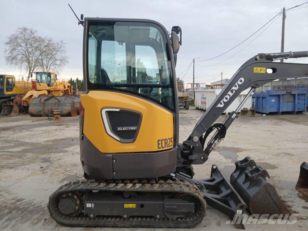 Volvo ECR 25 Electric Mini pelle < 7t