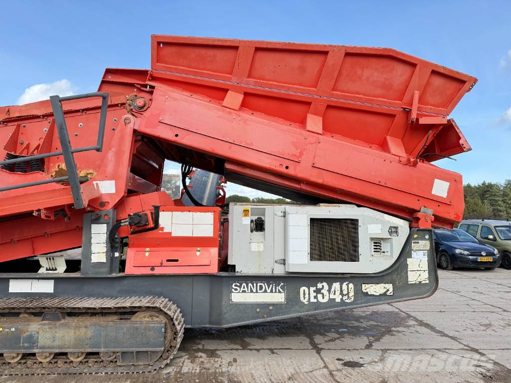Sandvik QE340 - Caterpillar Engine / 2 Side Convey Sita