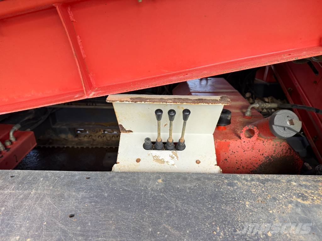 Sankvik QE340 - Caterpillar Engine / 2 Side Conveyors Crivos