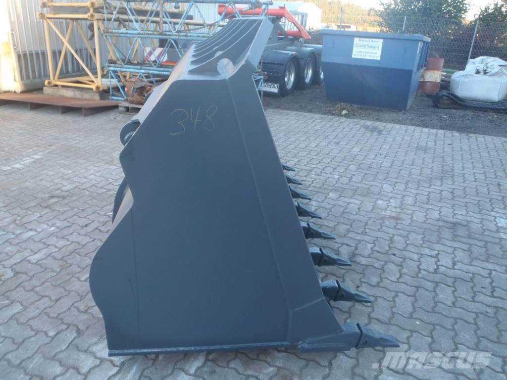 Fuhrmann (0348) 2.8 cbm A.E.I Schaufel Buckets