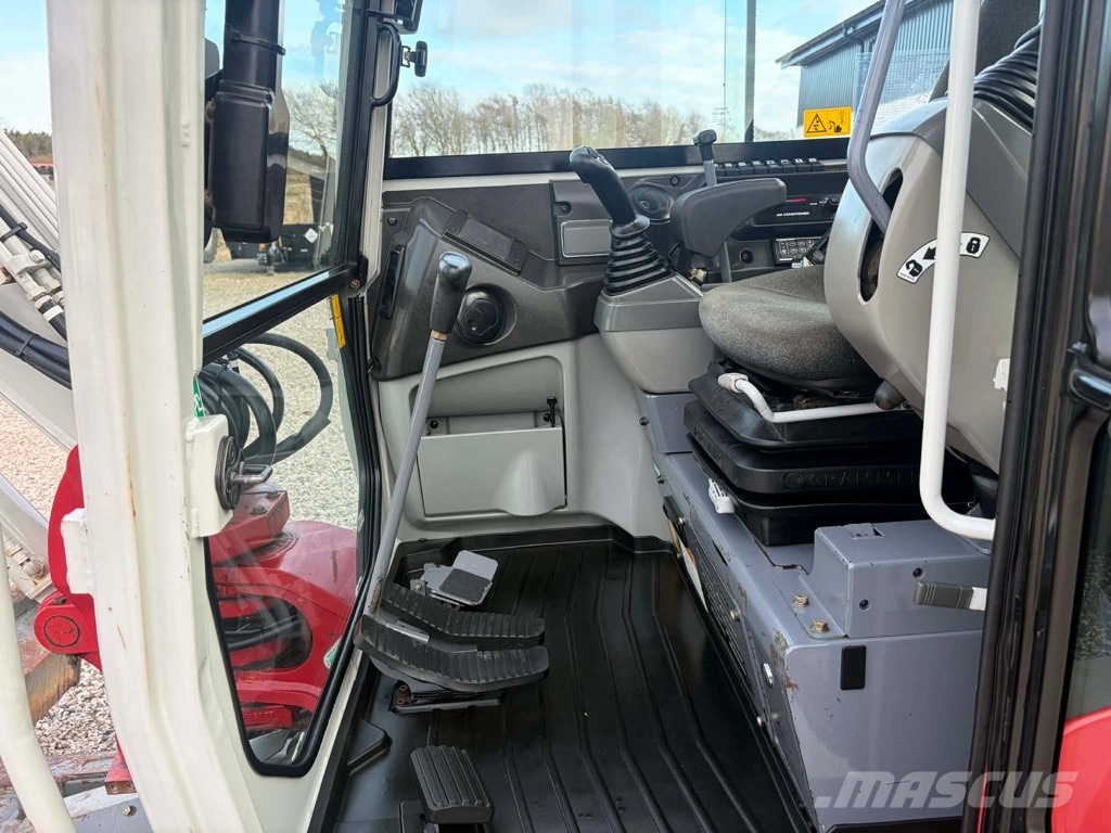 Takeuchi TB 260 Minigraafmachines < 7t