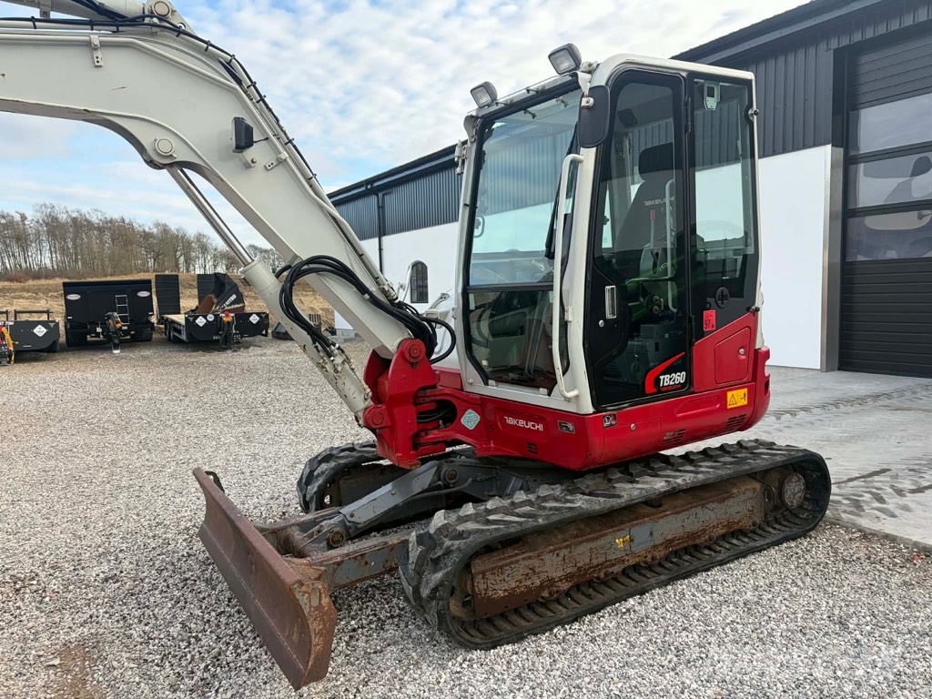 Takeuchi TB 260 Minigraafmachines < 7t