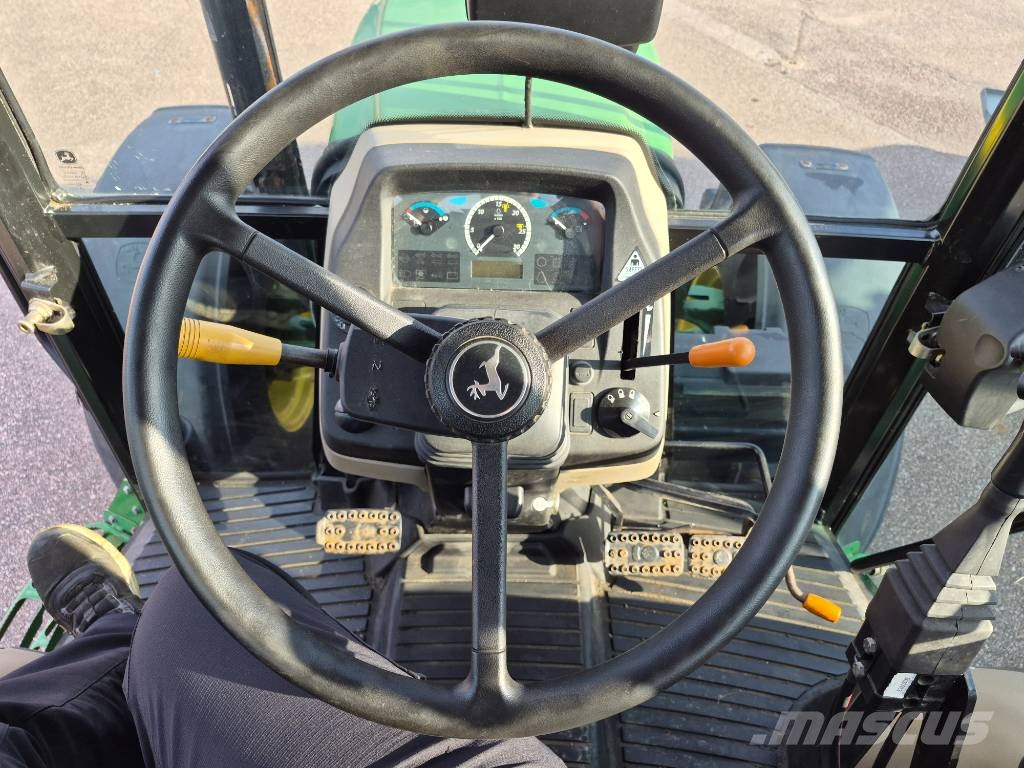 John Deere 5055 E Traktorid