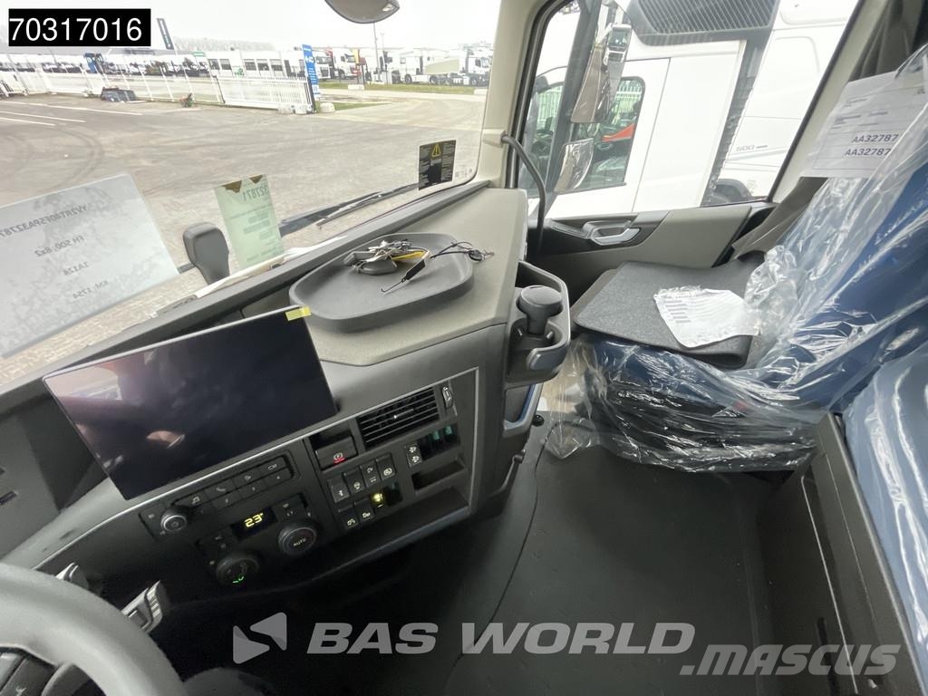 Volvo FH 500 8X2 NEW! FASSI F705R2.28 HXP Techno Crane + Madelautod