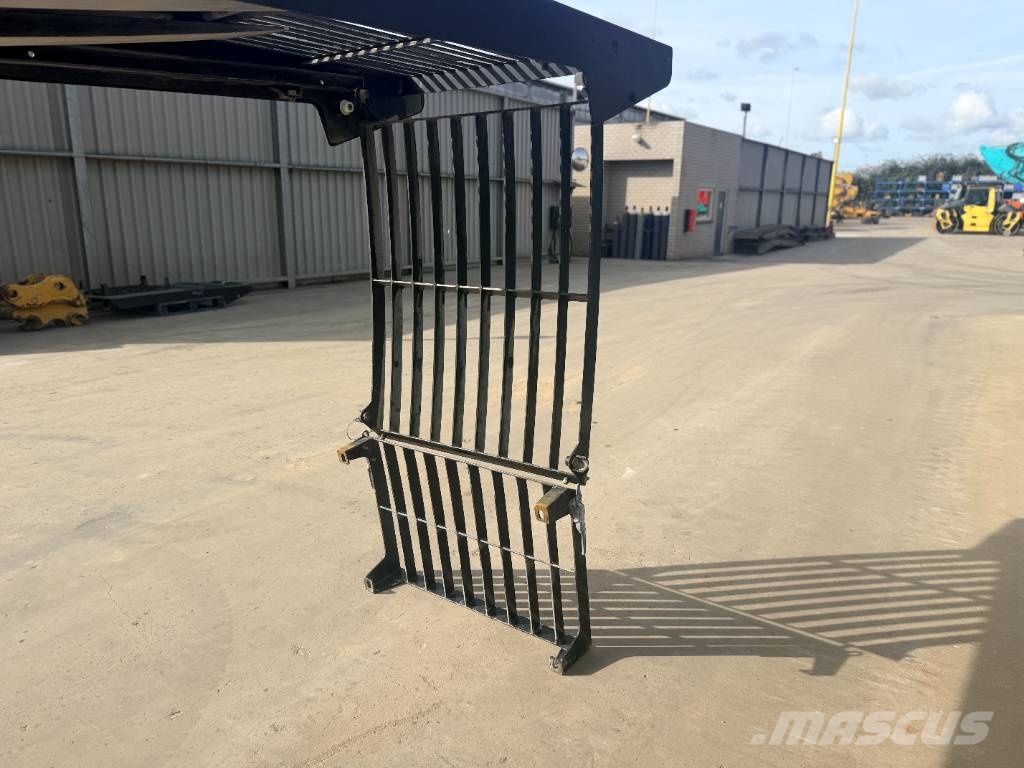 CAT 313E / 320E / 320F / 323E / 325F / 329E/ 330F / 33 Cabins and interior