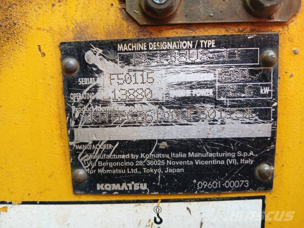 Komatsu PC 138 US-11 Bageri gusjeničari