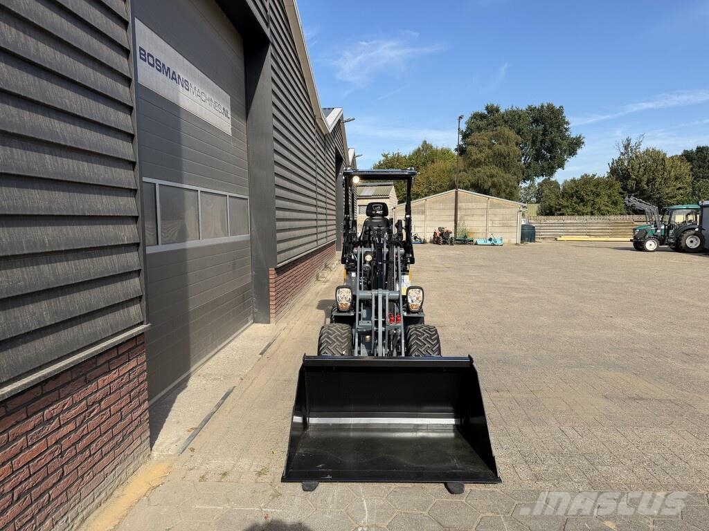 GiANT G1500 minishovel / kniklader NIEUW €465 LEASE Radlader